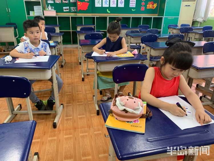 12|市南外来务工人员子女今天现场报名确认 8月12日可查结果