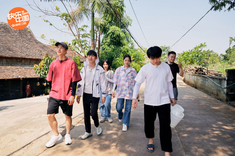 粉丝|《向往4》温暖收官，粉丝来信承载满满感动