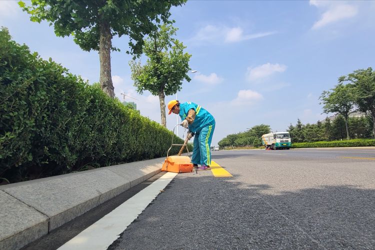 点赞|城阳新增12个“爱心驿站” 为环卫工人提供休息场所