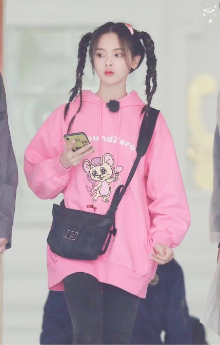 王俊凯|王俊凯杨超越新旧嘉宾陆续登船《中餐厅4》 为何选他们来“飞行”？