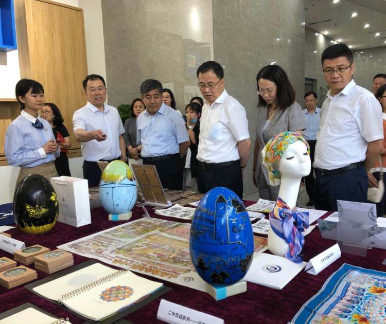 再建|再建14个创新实验室 青岛二中学生发展中心综合楼正式启用