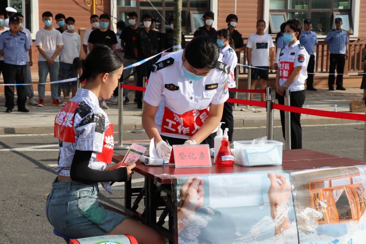 啤酒节|崂山区召开啤酒节安全工作会议 有备无患市民放心“哈”