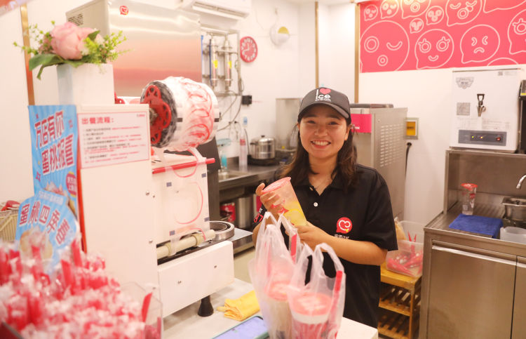 勤工|青岛科技大学：不少新疆学生暑期不回家 校园做勤工或备战考研