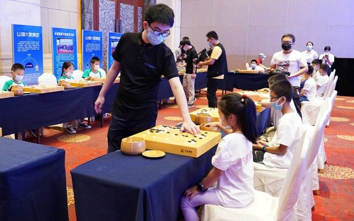 围棋队|山东围棋队牵手“山海大象落户日照 棋圣聂卫平出席成立仪式