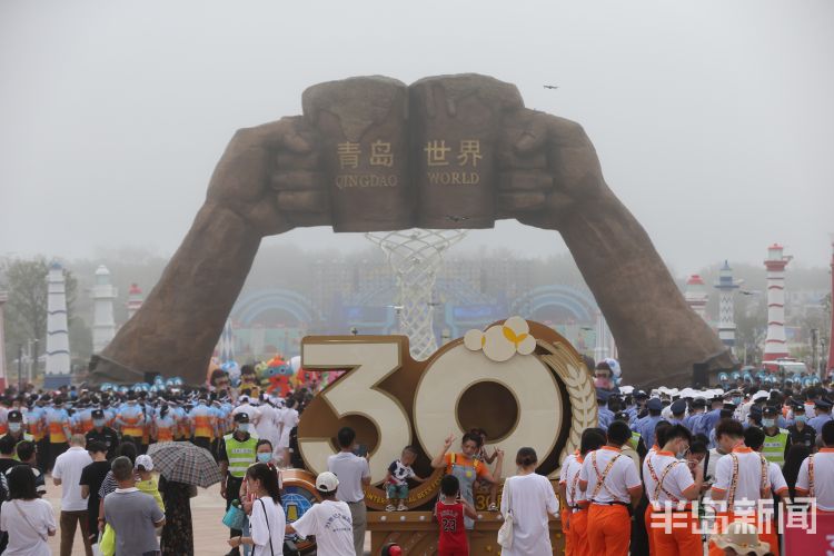 啤酒节|第三十届青岛国际啤酒节金沙滩啤酒城7月31日开城