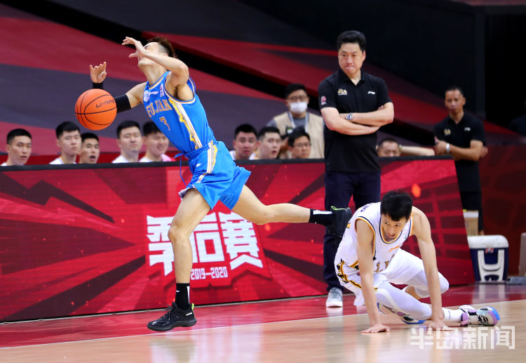 爆冷|CBA季后赛开战 浙江广厦爆冷不敌福建遭遇“黑十二”