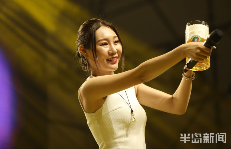 醉美人|第30届青岛国际啤酒节开幕 看啤酒城里的醉美人