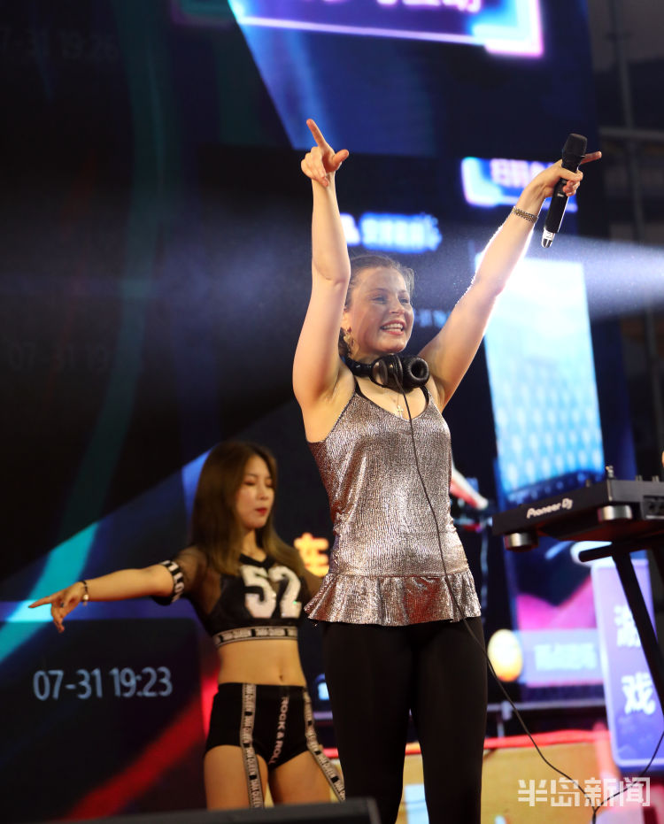 醉美人|第30届青岛国际啤酒节开幕 看啤酒城里的醉美人