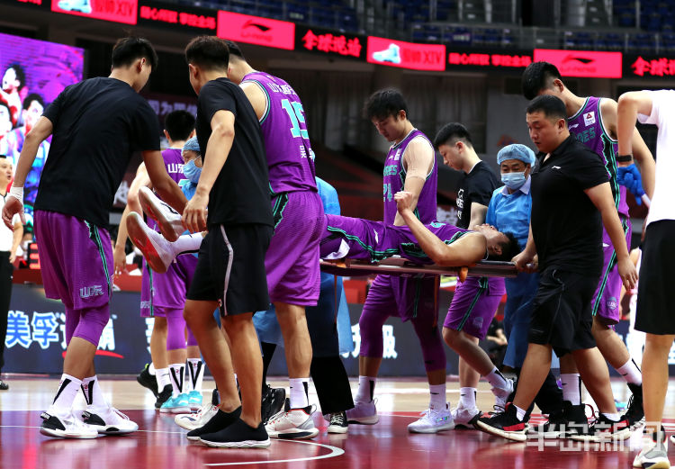 八强|最残酷齐鲁德比青岛获胜 青岛国信双星队晋级八强