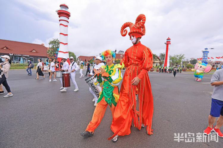 欢醉|金沙滩啤酒城开城：风情热情激情 陶醉欢醉沉醉