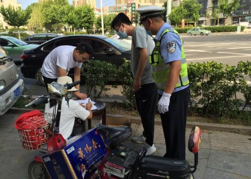 即墨|即墨交警积极开展电动自行车登记挂牌工作