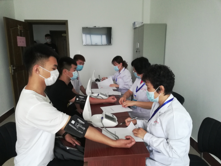 随报|青岛征兵体检8月1日起开始 大学毕业生随报随检