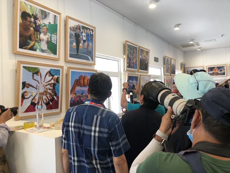 啤酒节|以影像为媒记录青岛国际啤酒节 全省130余名摄友来了