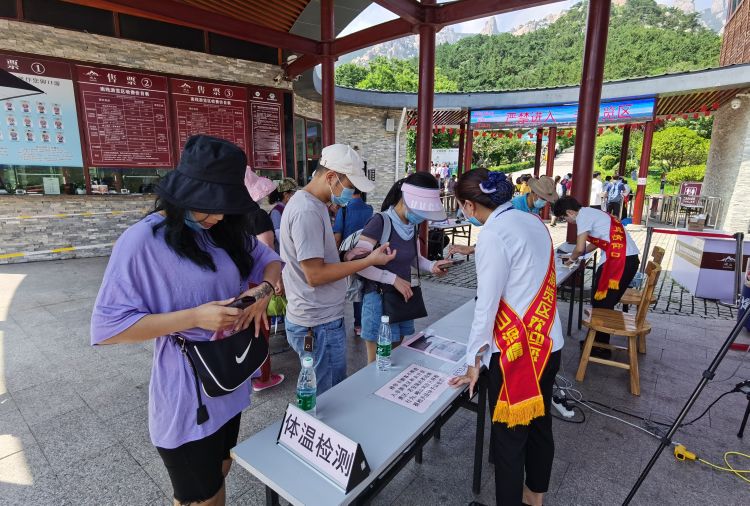 免票|免门票服务“不打折” 崂山风景区免票首日迎来客流高峰