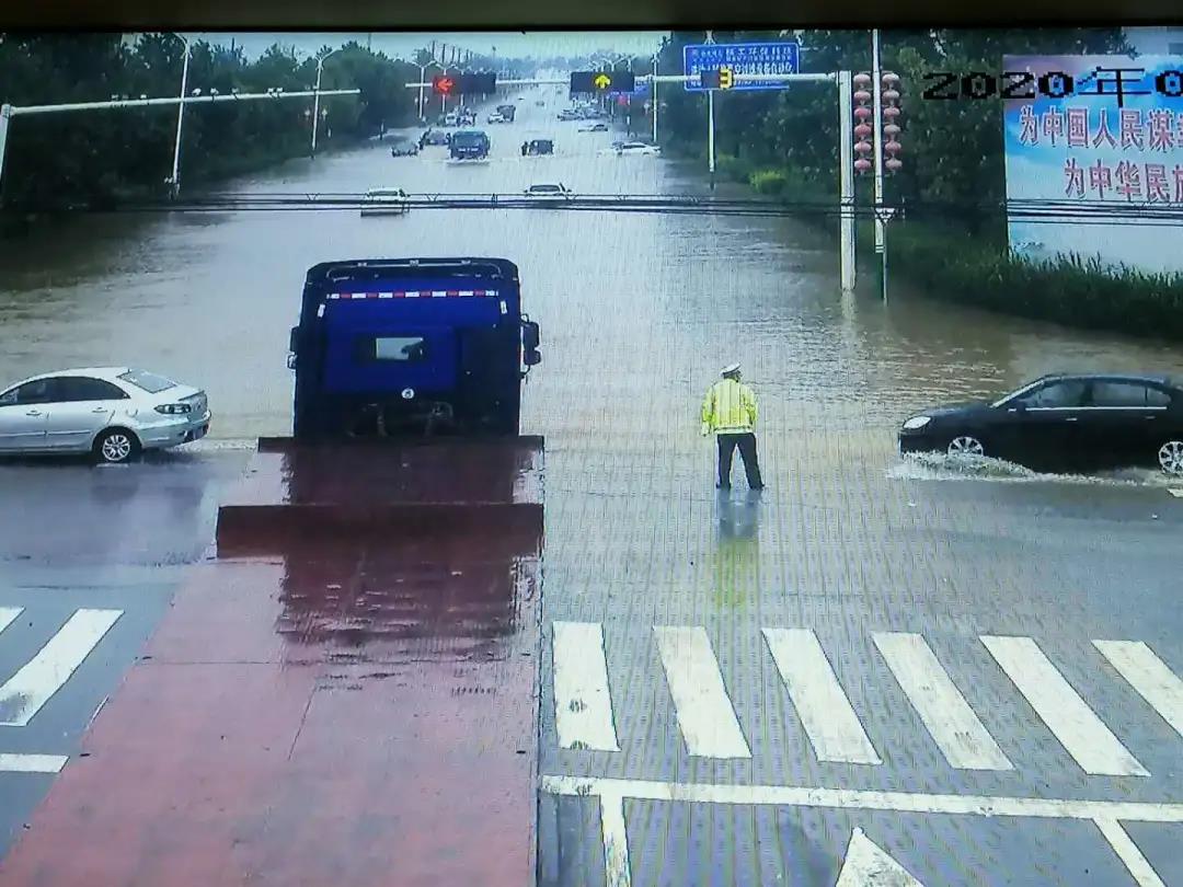 |诸城车主们，快来领取你们被暴雨冲走的车牌！（附易积水路段）