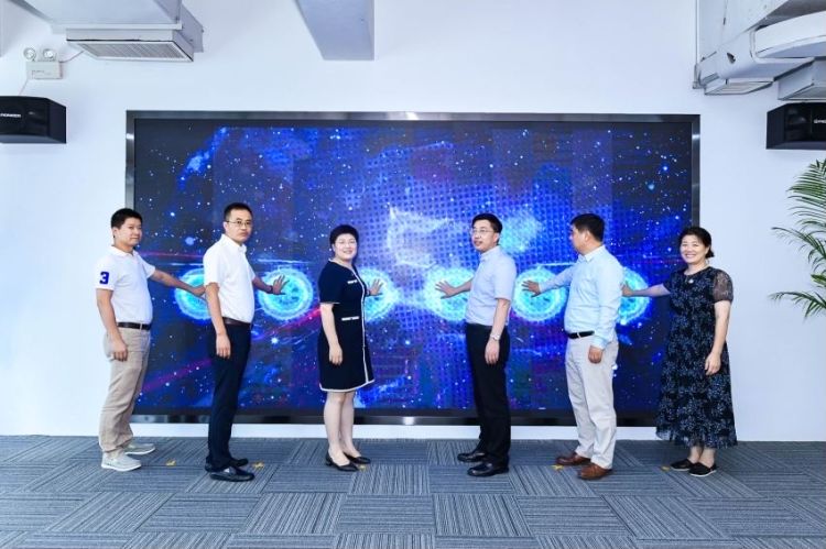 独角兽|给独角兽企业安个加速器！创业黑马深度助力青岛崂山区产业升级