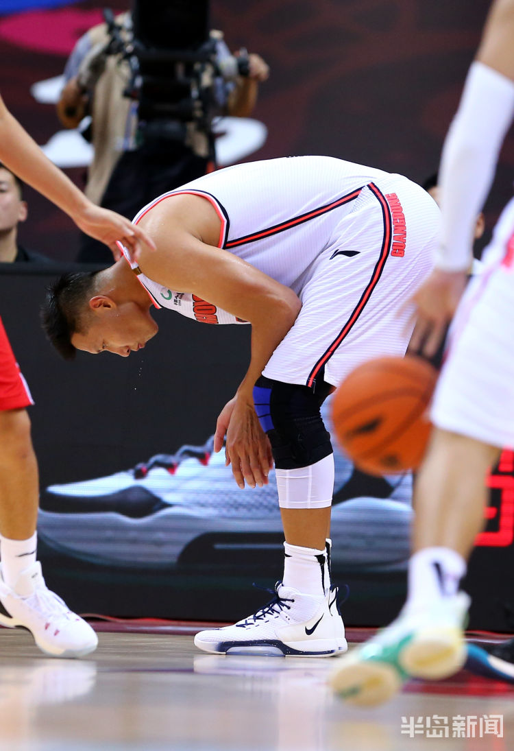 八强|青岛男篮不敌广东止步八强 创队史第二好成绩