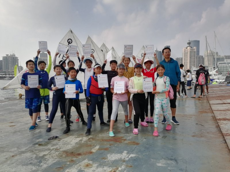 缤纷多彩|青岛大学路小学暑期体育活动缤纷多彩 培养学生良好体育健康习惯