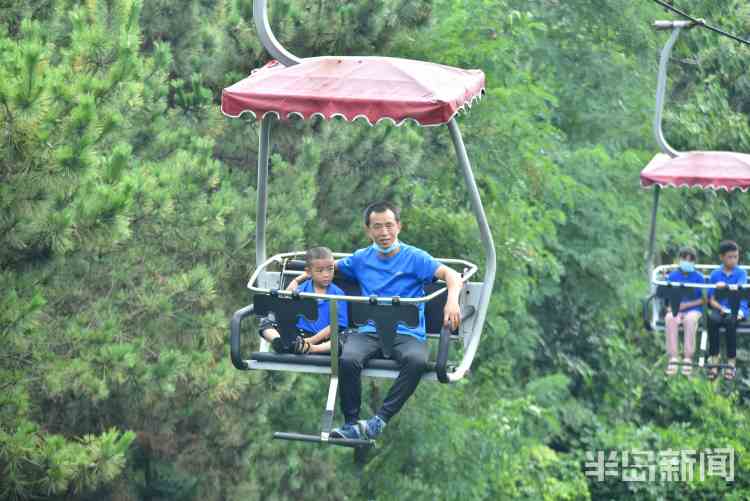 暑期|青岛：来自多家建筑工地的“小候鸟”们开启欢乐暑期行