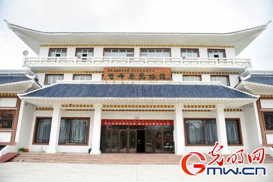 |幸福花开新边疆：“非遗+旅游” 致富显成效 解锁乡村振兴新途径