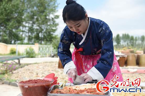 |幸福花开新边疆：“非遗+旅游” 致富显成效 解锁乡村振兴新途径