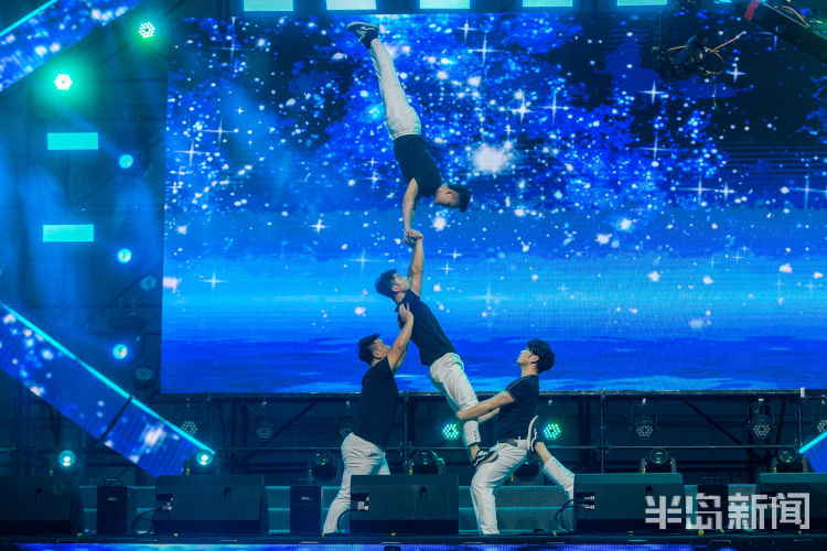 金沙滩|青岛：活力四射！金沙滩啤酒城精彩舞台嗨不停