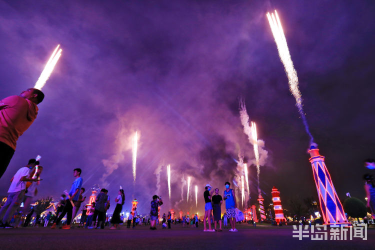 欢城|青岛国际啤酒节：游艺烟花流连忘返 欢城夜色如此绚烂