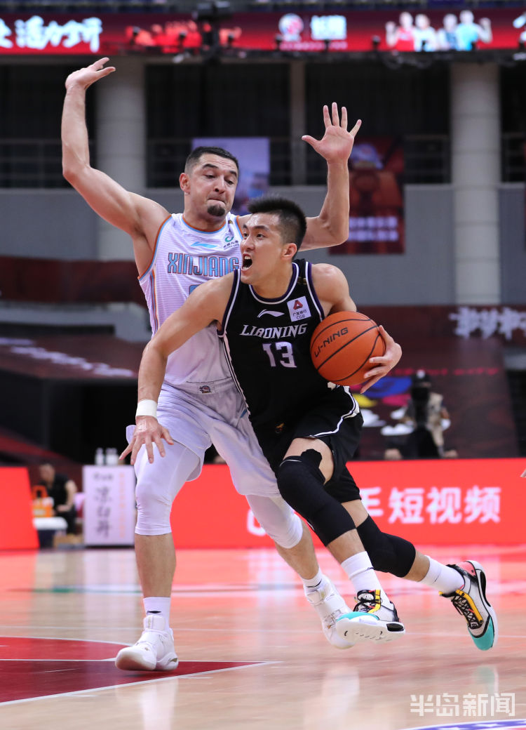 辽宁队|CBA季后赛半决赛辽新大战“一边倒” 辽宁队兵不血刃拿到首场胜利