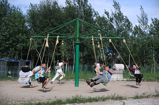 |幸福花开新边疆：白桦丛生的地方