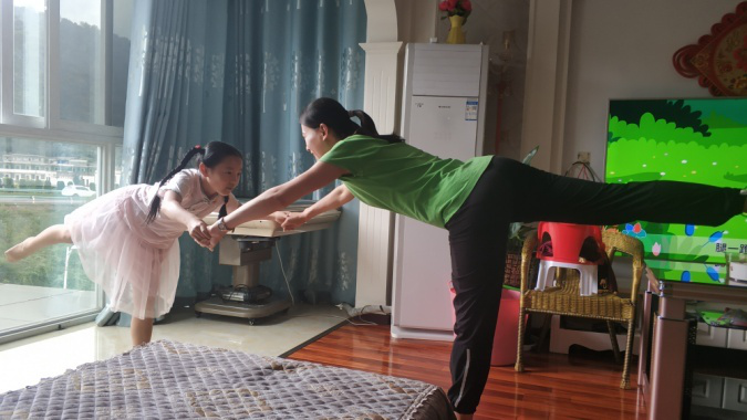 支教|青岛市南区赴安顺平坝支教团队：支教路上不停歇 践行使命守初心