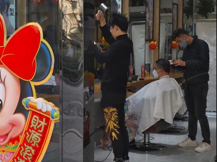 |面对——钱捍抗疫生活影像日记摄影展（青岛）邀请函