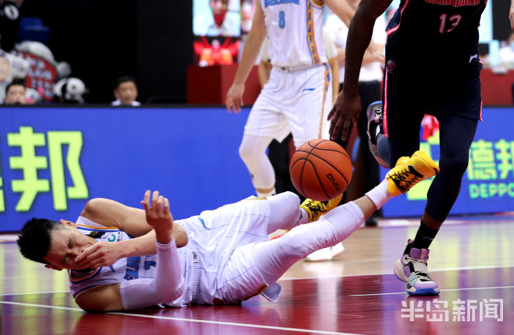 CBA|CBA半决赛：林书豪终结广东31连胜