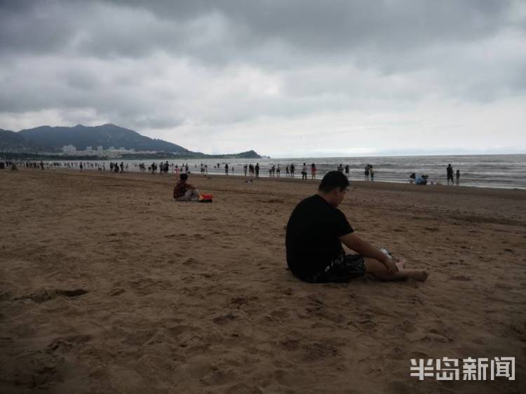 雨停|青岛：雨停之后的周末没有阳光的暴晒 与大海打个招呼