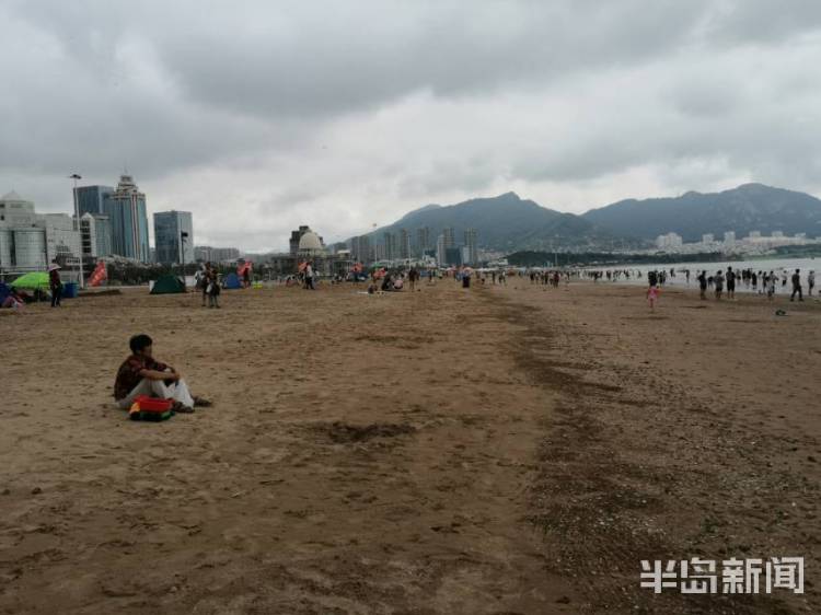 雨停|青岛：雨停之后的周末没有阳光的暴晒 与大海打个招呼