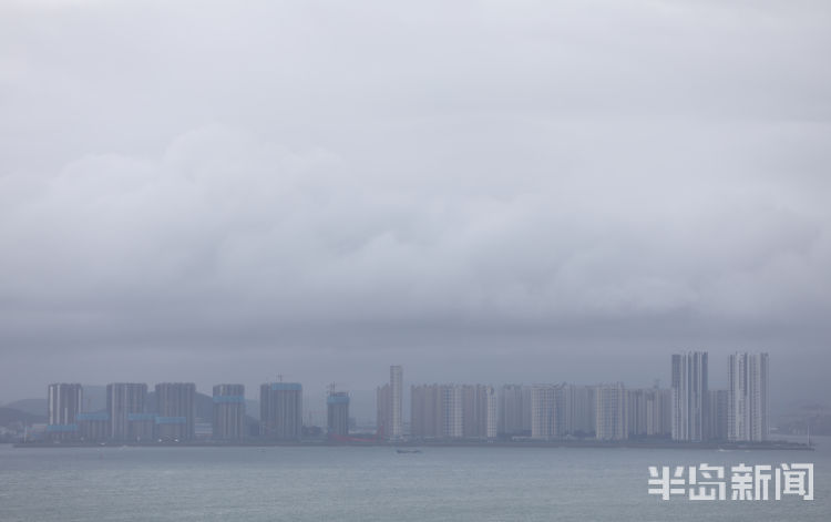 美哉|登高小鱼山：美哉，雨后青岛