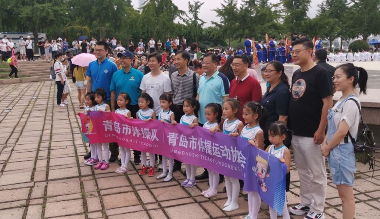 健美操|柔道武术健美操齐上阵 近千人参与拉开青岛全民健身日活动帷幕