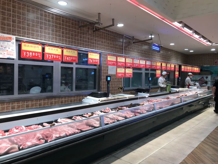 涨涨|猪肉价格“4”打头 市民叹“100元吃不到2斤排骨”