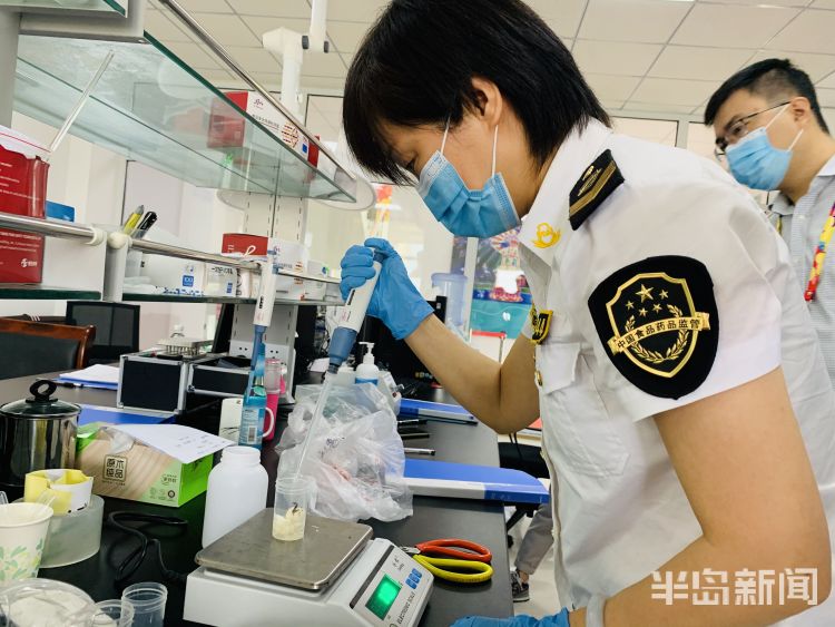 数百辆|物流通道每天检测数百辆车 西海岸啤酒城筑起食品安全防线