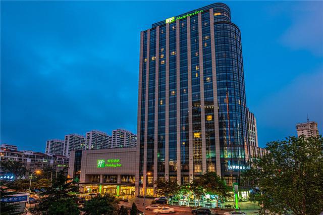 餐饮|“温暖義家”助力文旅餐饮丨假日“反向逃离”，在青岛市中心度过一个悠闲的亲子周末