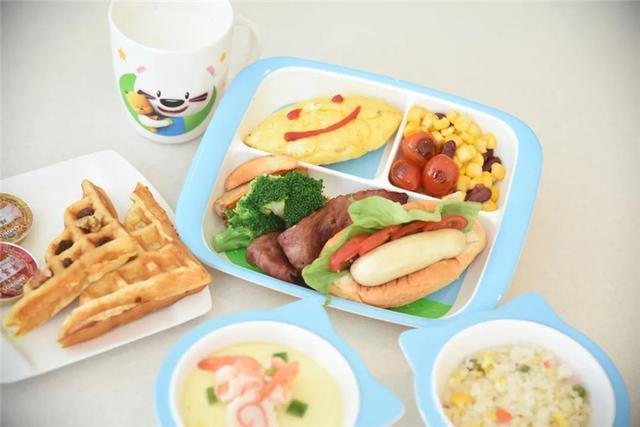 餐饮|“温暖義家”助力文旅餐饮丨假日“反向逃离”，在青岛市中心度过一个悠闲的亲子周末