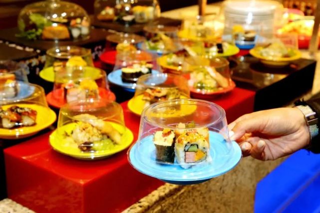 餐饮|?“温暖義家”助力文旅餐饮丨青岛香格里拉大酒店一品堂自助餐厅美食升级，美味到扶墙！