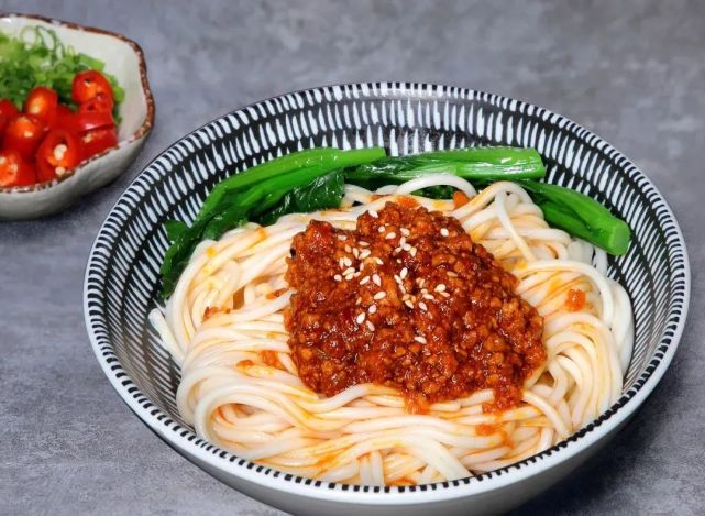 餐饮|?“温暖義家”助力文旅餐饮丨青岛香格里拉大酒店一品堂自助餐厅美食升级，美味到扶墙！