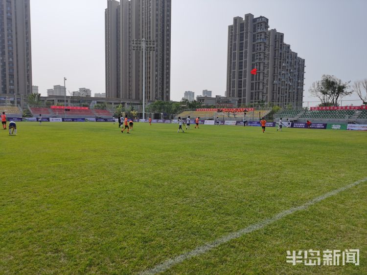 揭幕战|2020青岛市青少年足球精英赛揭幕战拉开帷幕