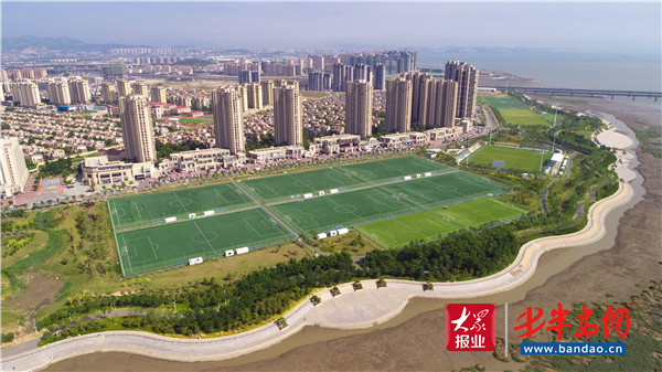 |中国足协（青岛）青训中心总部落户城阳 青少年足球精英激情角逐白沙湾