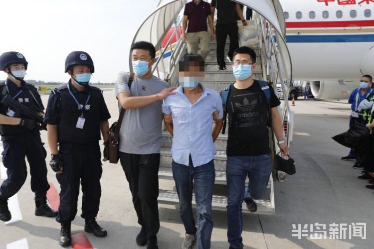 15|因几句口角杀死工友 四川男子潜逃15年被胶州警方抓获