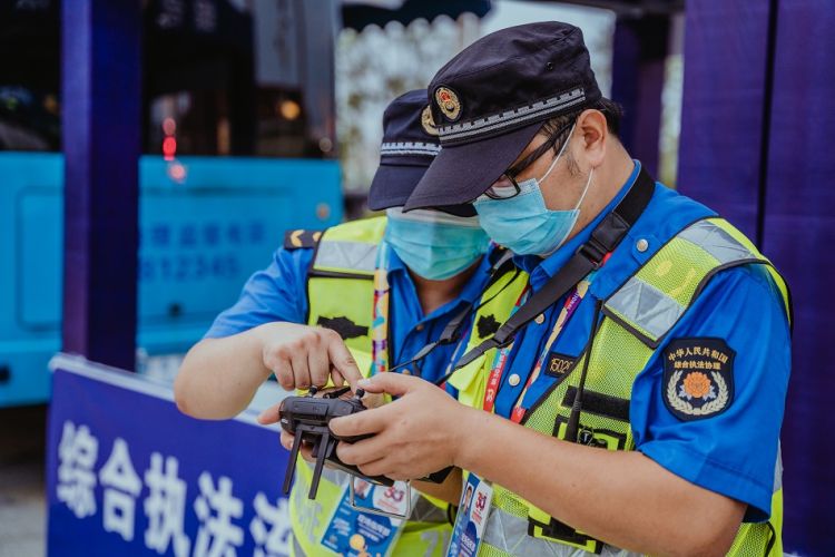 啤酒节|西海岸新区综合行政执法局：严格、高效、开放、亲民 打造一个平安有序的啤酒节