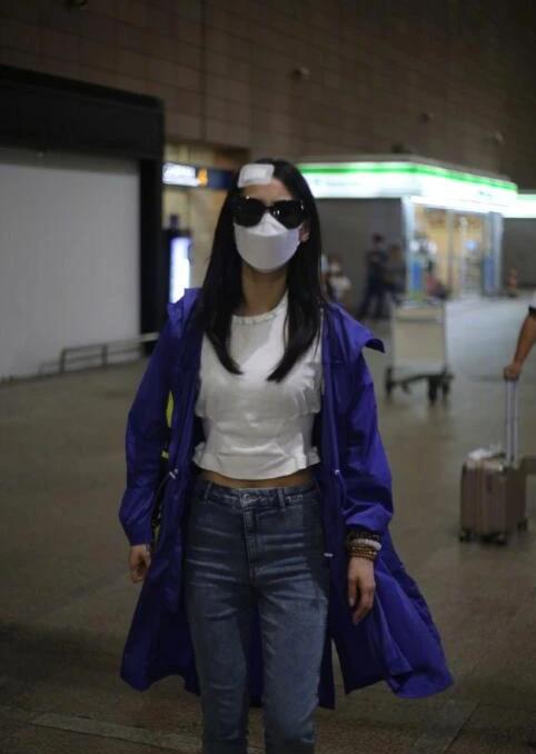 |黄圣依带伤出发录制《街舞3》回应伤势：不太能说话