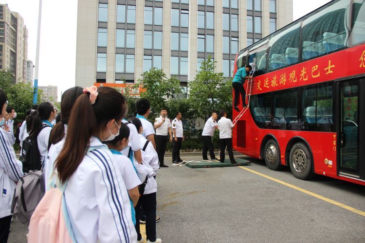 开课|交运文旅交通安全科普教育基地开课 高一学生成今年首批体验者