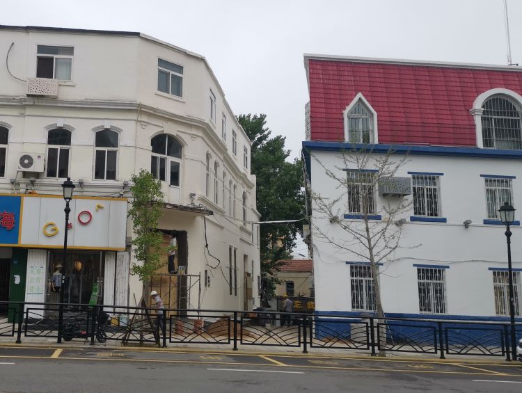 违建|“星期三问城管”：本期推进违建治理 下期将关注噪音扰民问题