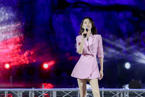 |刘敏涛助阵《青春环游记2》 解锁新技能获赞